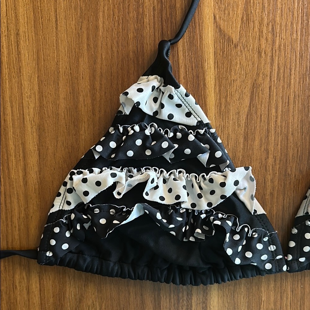 GUC Xhilaration Black and White Lace Polka Dot Ruffled Bikini Halter Top 🫧 - Picture 3 of 4